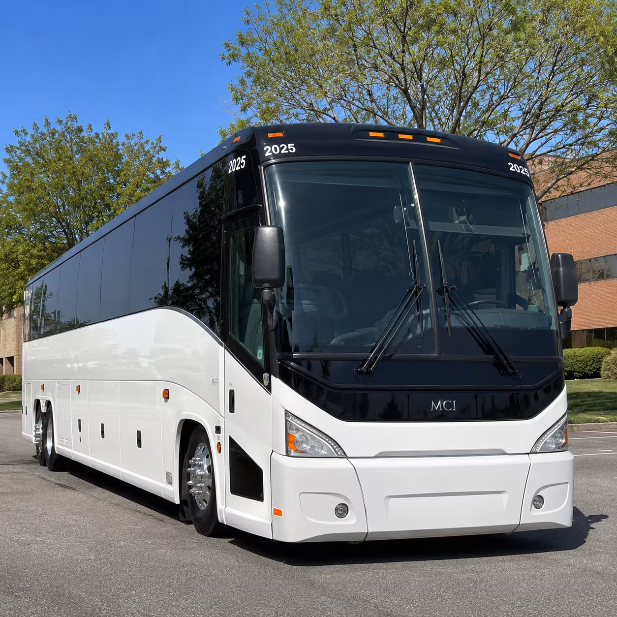 bringing a big group to the big fresno fair grandstand rent a bus