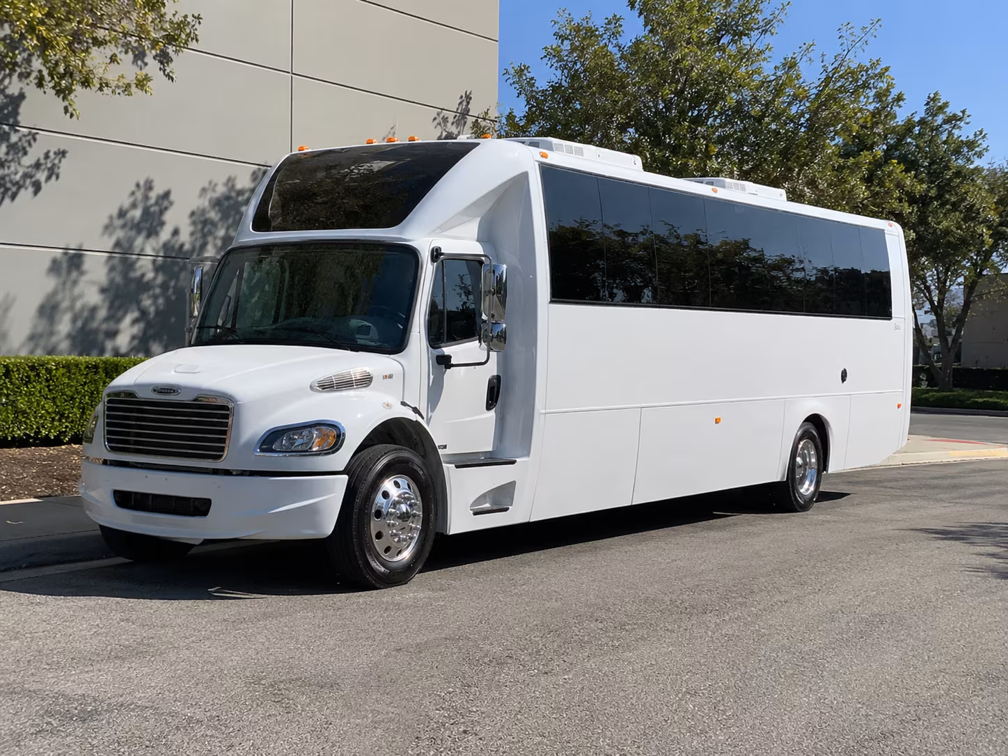 clovis party bus