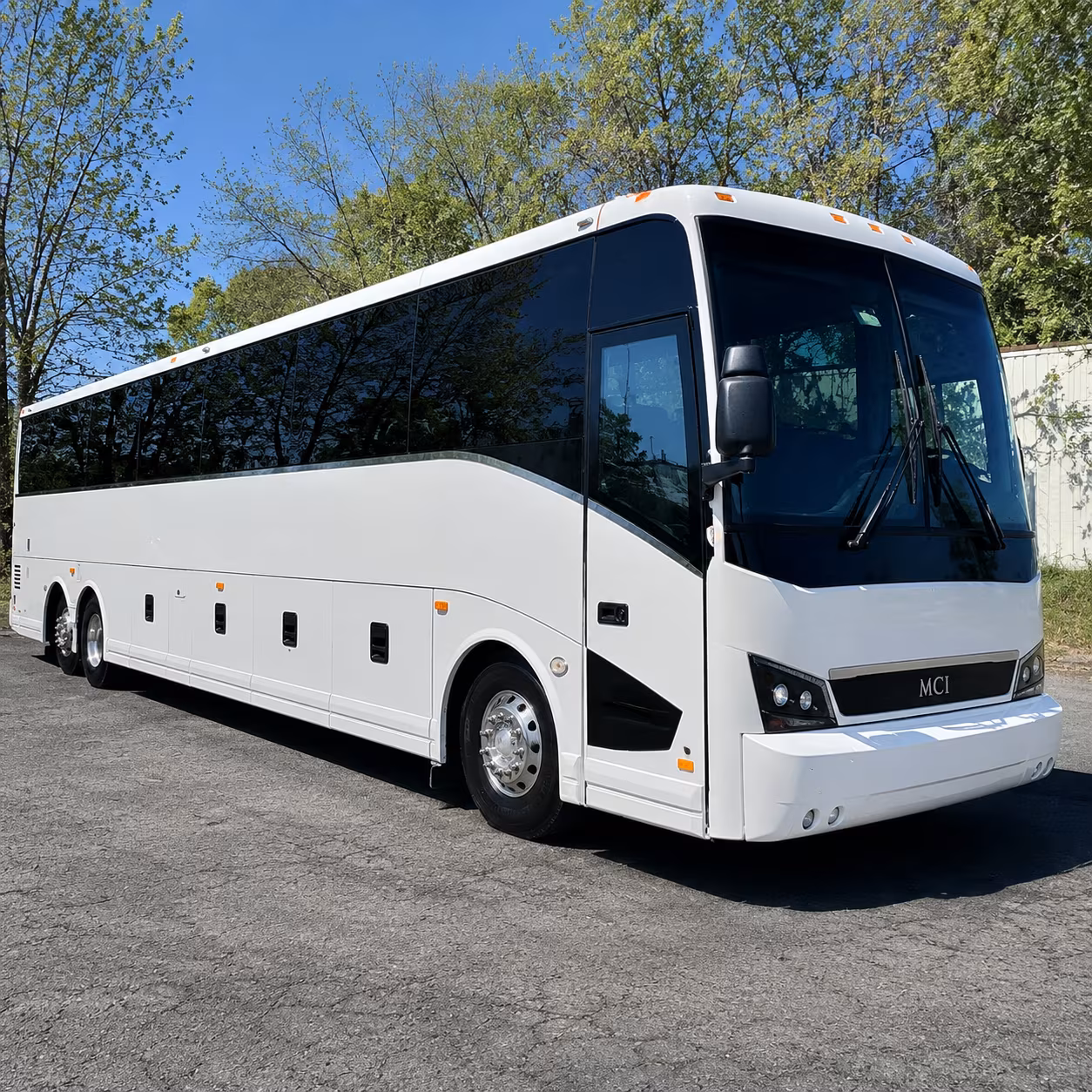 village green park concerts in loma vista are a perfect bus night